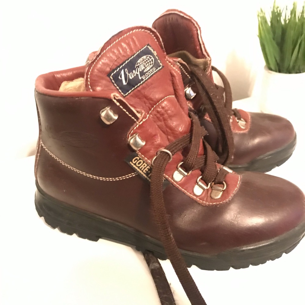 Hiking leather Italian boots Vasque size 6 M